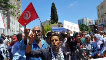 احتجاجات في تونس على خلفية مقتل شاب برصاص الجيش جنوب البلاد