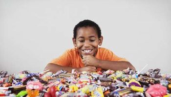 الأطفال والحلويات