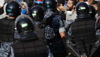 الشرطة اللبنانية خلال احتجاجات في طرابلس (أرشيفية)