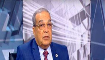اللواء أحمد مرسي وزير الدولة للانتاج الحربي
