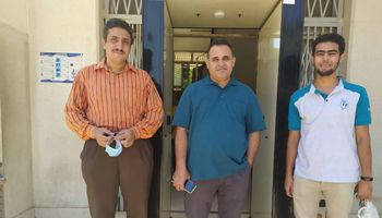 بوابة تعقيم كلية تربية بجامعة أسيوط