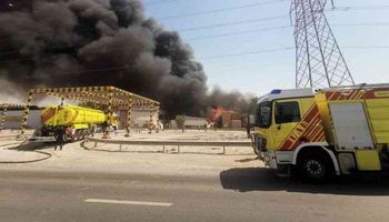 حريق مصنع خشب في دبي