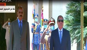 مراسم استقبال الرئيس  السيسي نظيره الإريتري أسياس أفورقي بقصر الاتحادية