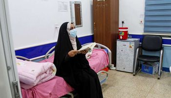 مصابة كورونا في مستشفى عراقية