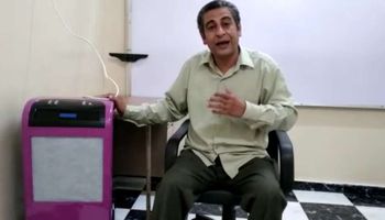 معلم فيزياء يخترع جهاز لتعقيم الهواء من الفيروسات في قناة