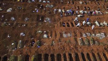 مقابر ضحايا كورونا