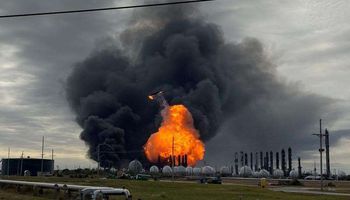 انفجار بمصفاة لتكرير الغاز الطبيعي بولاية تكساس الأمريكية