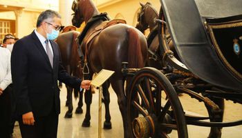 وزير السياحة والآثار يتفقد اللمسات النهائية قبل افتتاح متحف المركبات الملكية ببولاق