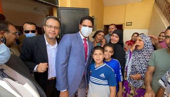 أحمد أبو هشيمة مع المواطنين 