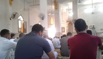 أداء صلاة الجمعة بالمساجد الكبرى ببني سويف 