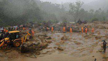 أمطار غزيرة وانهيارات أرضية وفيضانات في الهند