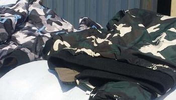 جمارك بورسعيد تضبط محاولة تهريب كمية من الملابس العسكرية  