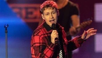 مغني البوب ​​الألماني تيم بينتسكو