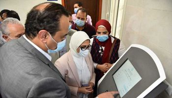 وزيرة الصحة: وحدة صحة الحبيل تخدم 23 ألف مواطن.. وتدعم خدمات التشخيص والعلاج عن بعد