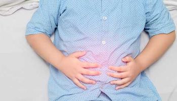أعراض آلام البطن عند الأطفال