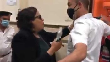 سيدة المحكمة تعتدي على ضابط محكمة مصر الجديدة 