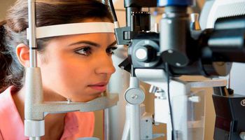 أساب أمراض شبكية العين عند الأطفال