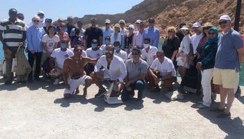وزيرا السياحة  والبيئة في صحبة 30 سفير برحلة بحرية في شرم الخميس