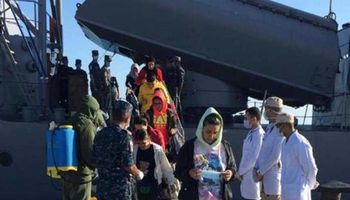 البحرية المصرية تنقذ مركبا تركيا على متنه 57 شخصا