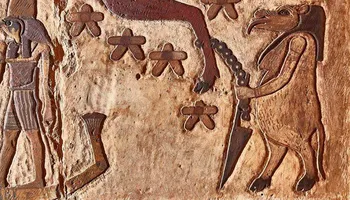  معبد إسنا بالأقصر 