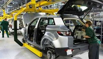 تراجع صناعة السيارات البريطانية بنسبة 2ر18% في أكتوبر