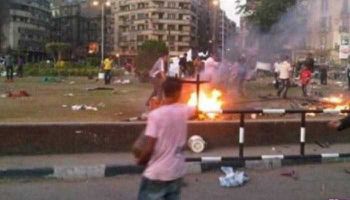 مواطن يحاول حرق نفسه بميدان التحرير