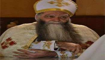 القمص رويس يعقوب كاهن كنيسة العذراء مدينة نصر