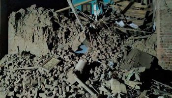 انهيار منزل من الطوب اللبن في نجع حمادي