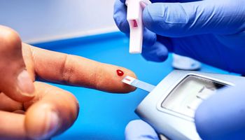 جهاز جديد لقياس السكر في الدم