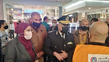 زيارة نائب محافظ القاهرة لكارفور المعادي