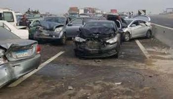 وفاة شخصين في تصادم 6 سيارات بمطروح 