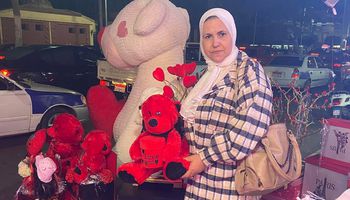 إقبال على هدايا عيد الحب في بورسعيد رغم كورونا