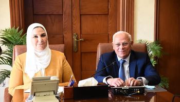 جانب من لقاء وزيرة التضامن الاجتماعي ومحافظ بورسعيد