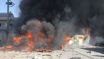داعشي يفجر سيارة مفخخة وسط تجمع لـ أعضاء التنظيم
