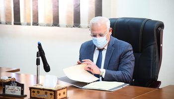 محافظ بورسعيد يترأس اجتماع مجلس إدارة المنطقة الصناعية