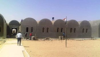 محافظ أسوان: 83 مشروع بـ 13 قرية على مرحلتين مع مشروعات تطوير الريف المصرى