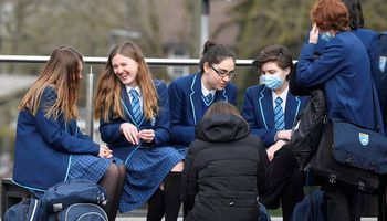 صدمة بالحكومة البريطانية بعد أنباء عن انتهاكات جنسية في المدارس
