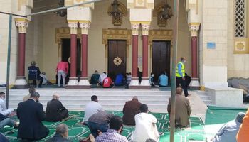 غلق مسجد عمر بن عبدالعزيز ببني سويف أمام المصلين 