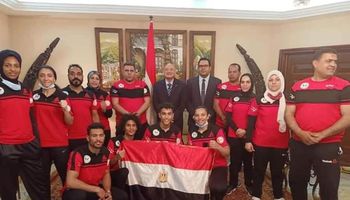 سفير مصر في الكاميرون يستقبل بعثة المنتخب القومي "للكيك بوكسينج"