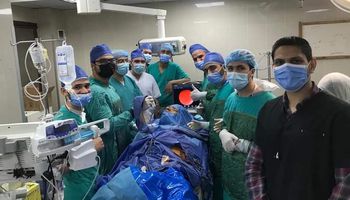 عملية جراحية بإستئصال ورم بالغدة النخامية لمريض بمستشفى جامعة بني سويف 