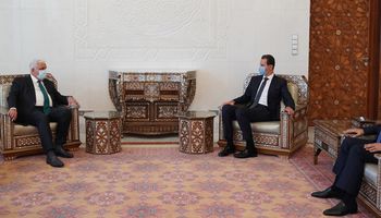 الأسد يتلقى رسالة من الكاظمي