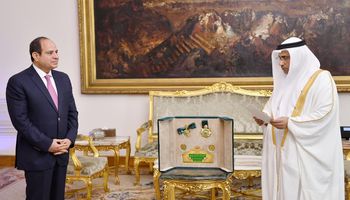 البرلمان العربي يمنح الرئيس السيسي «وسام القائد»