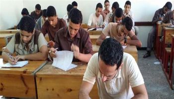امتحانات الشهادة الإعدادية بالقاهرة  