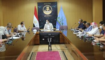 نائب محافظ كفر الشيخ يناقش التطورات الخاصة بالإدارة العامة للتحول الرقمي وقواعد البيانات