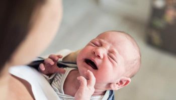 أعراض الغدة الدرقية لدى الأطفال حديثي الولادة