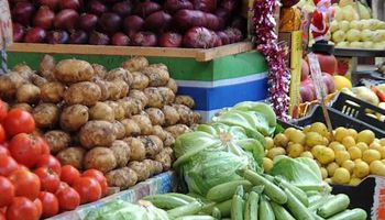 أسعار الخضروات والفاكهة اليوم الإثنين 12 يوليو 2021
