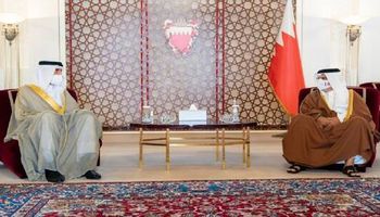 لقاء ولي عهد البحرين مع سفير بعثة إسرائيل