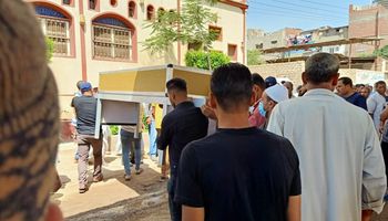 تشييع جنازة الفلاح الفصيح بمدينة بيلا فى كفر الشيخ وسط حزن شديد من الأهالى  (فيديو وصور)