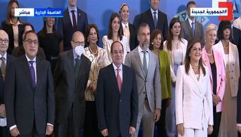 صورة جماعية مع الرئيس السيسي 