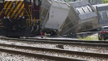 حادث خروج قطار ركاب عن مساره بمونتانا
